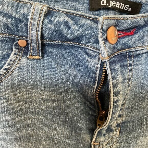 D Jeans Women's Capris Faded Denim Size 8 - Picture 7 of 13